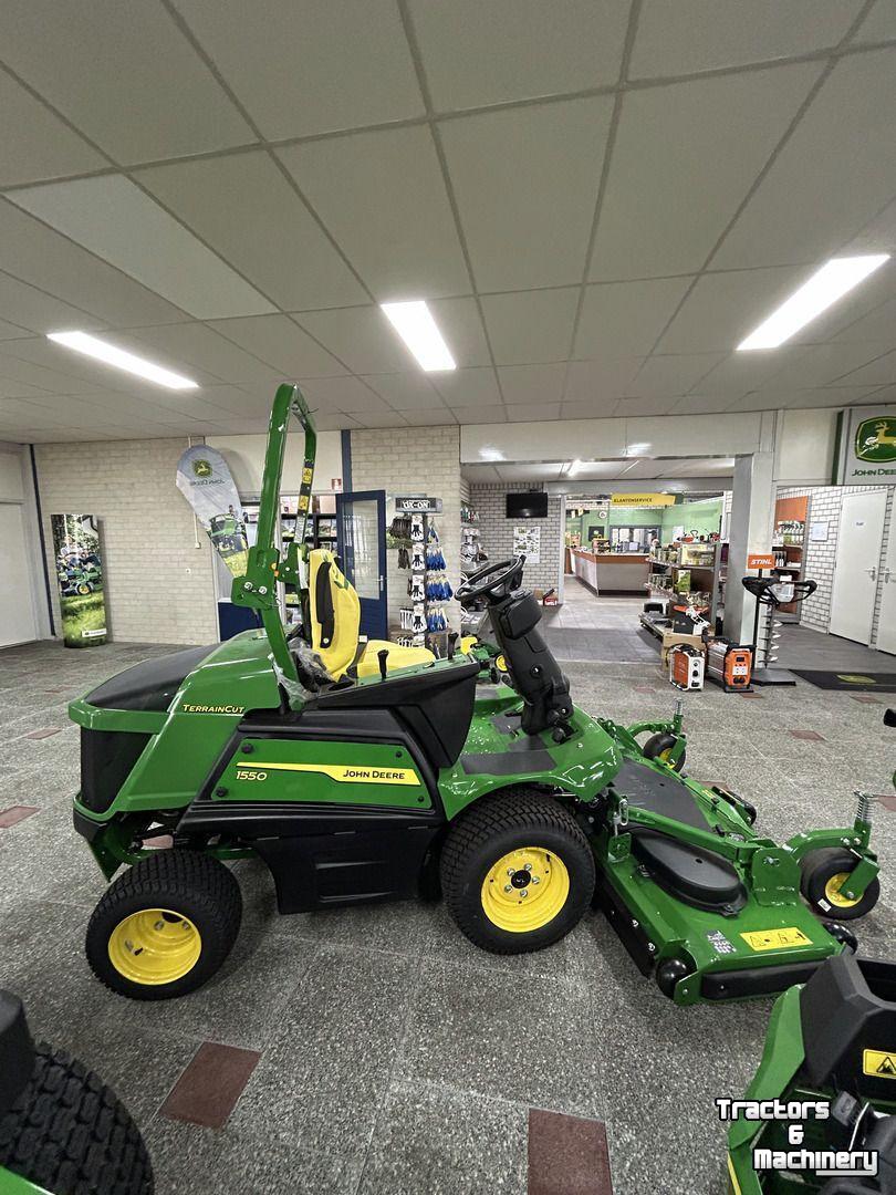 Ride-on mower John Deere 1550