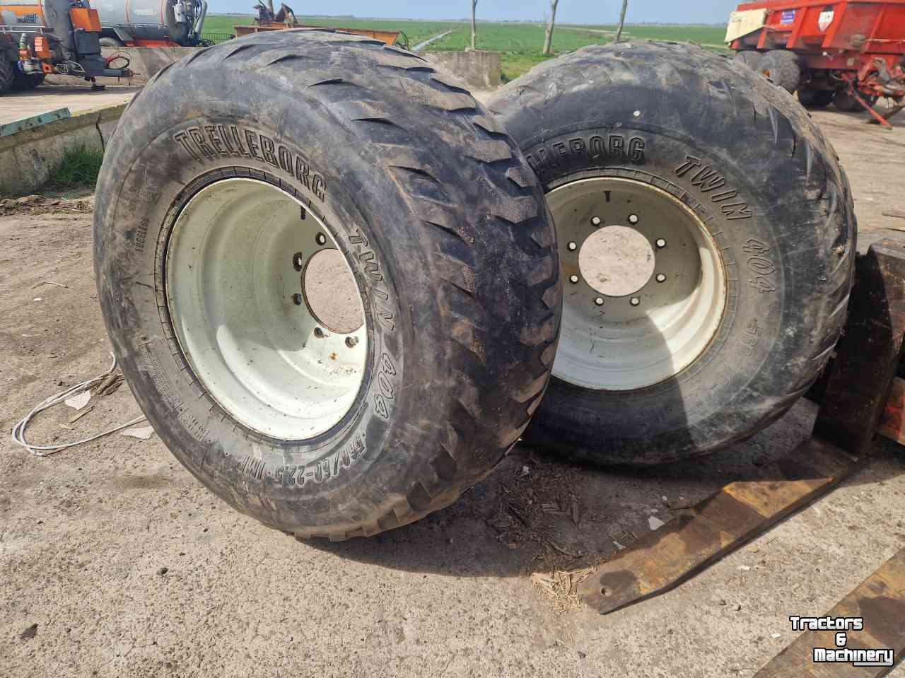 Other wheels, rims, tyres and accessories  Diverse