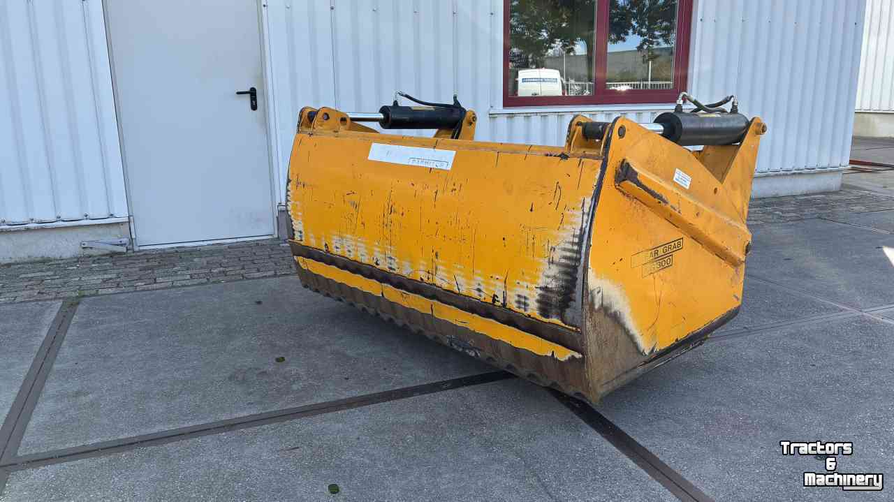 Silage cutting bucket Shelbourne Shear Grab SG 300 kuilhapper
