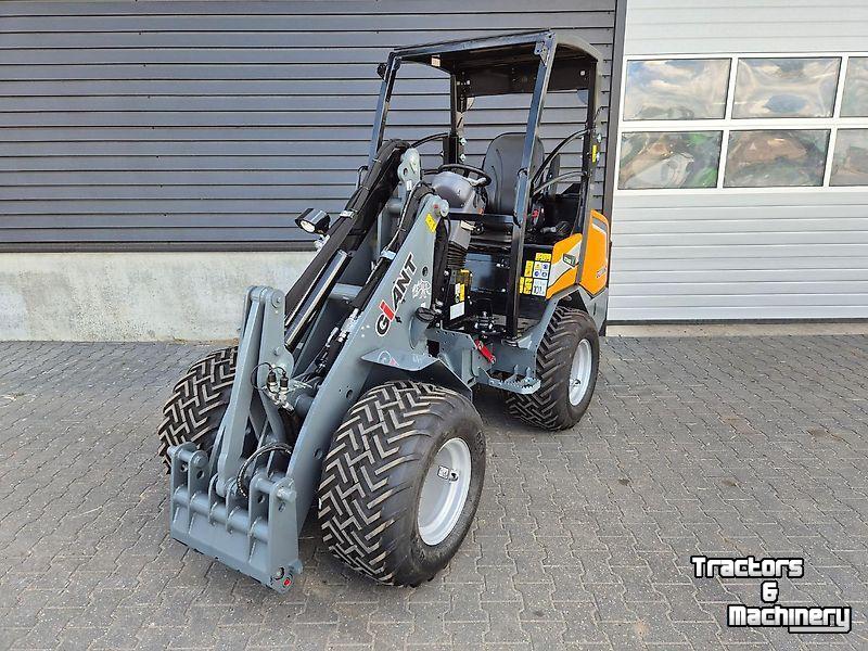 Wheelloader Giant G2700HD