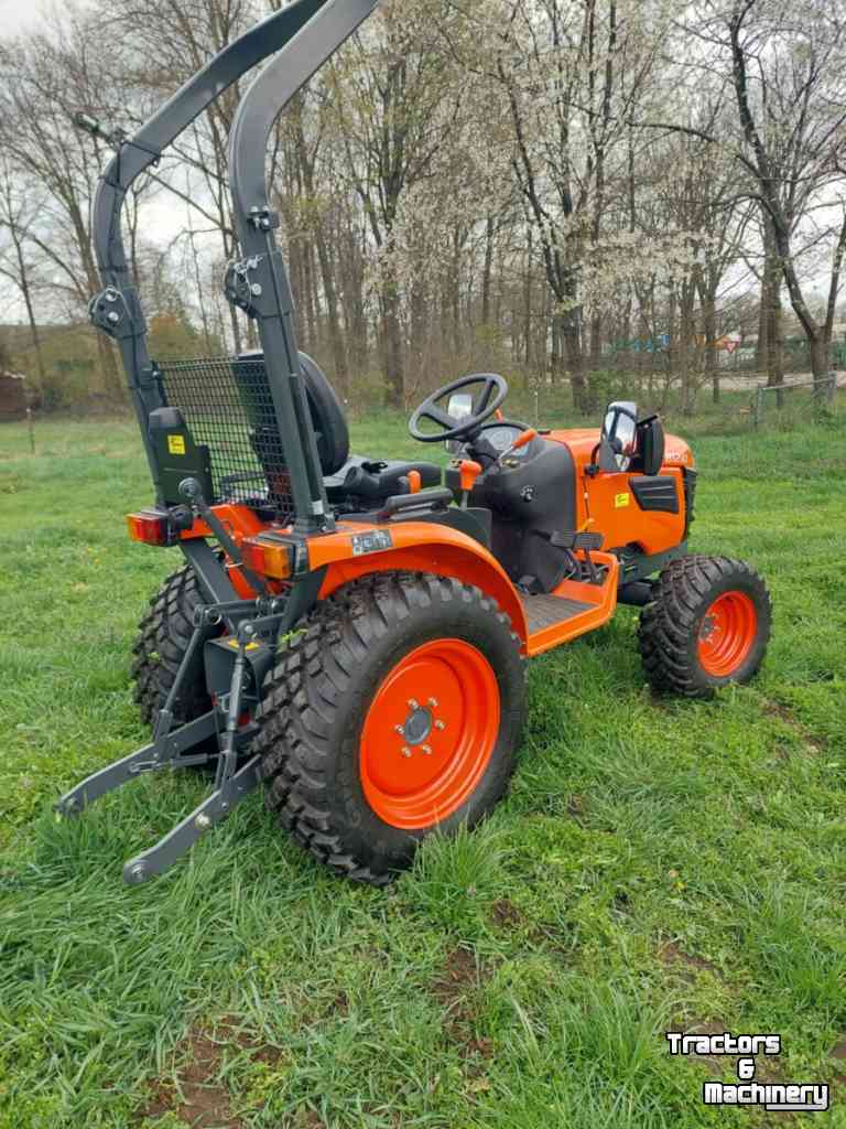 Horticultural Tractors Kubota B1241