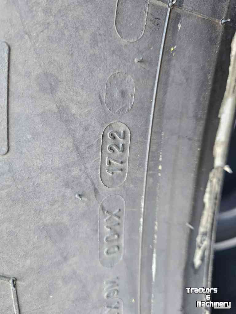Wheels, Tyres, Rims & Dual spacers Michelin 710/60R42 Xeobib. 30 mm!