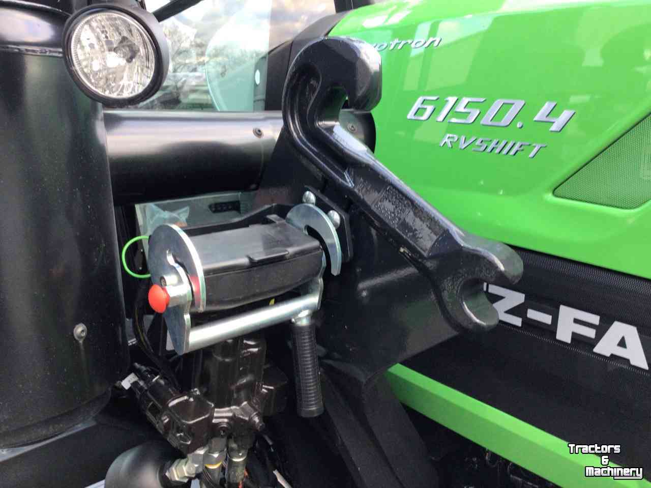 Tractors Deutz-Fahr Agrotron 6150.4 RV Shift (Stoll)
