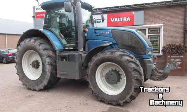 Tractors Valtra S352 Vario Tractor