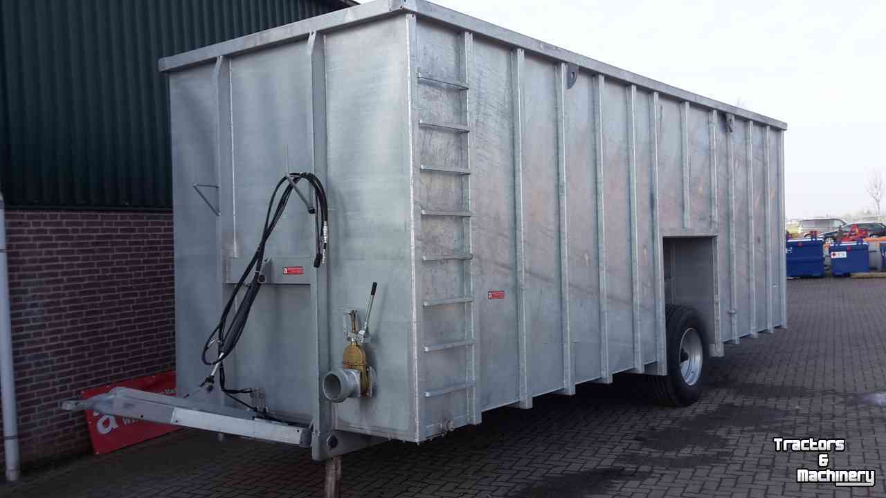 Manure container  Gegalvaniseerde mestcontainer / mesttransportcontainer