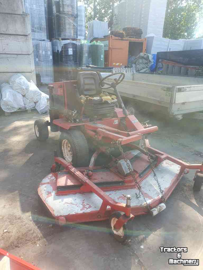 Ride-on mower Toro Groundmaster 322-D