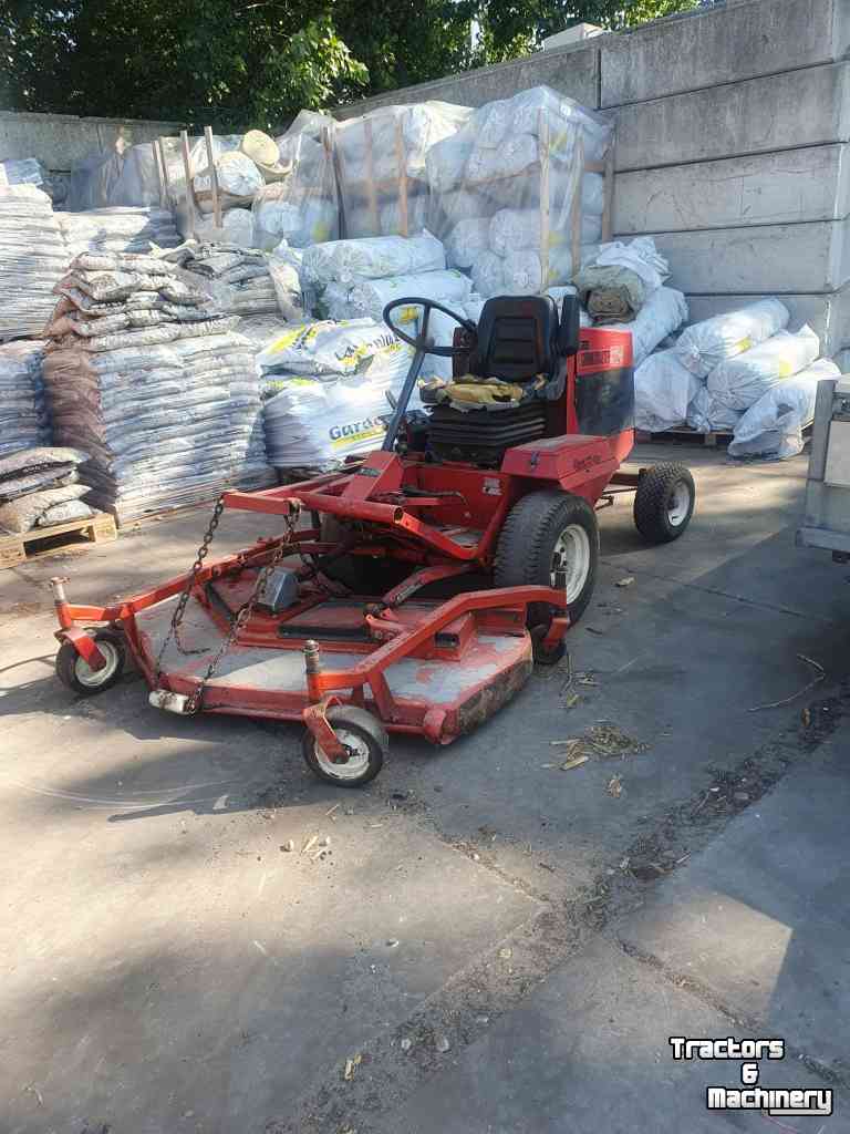 Ride-on mower Toro Groundmaster 322-D