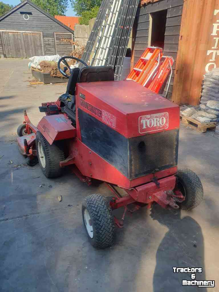 Ride-on mower Toro Groundmaster 322-D