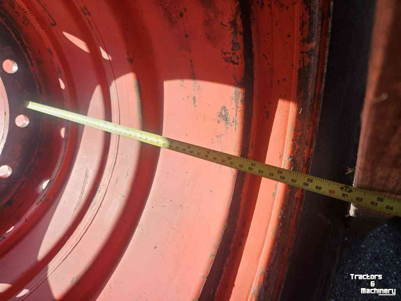 Wheels, Tyres, Rims & Dual spacers Michelin 1000/50R25. 40 mm