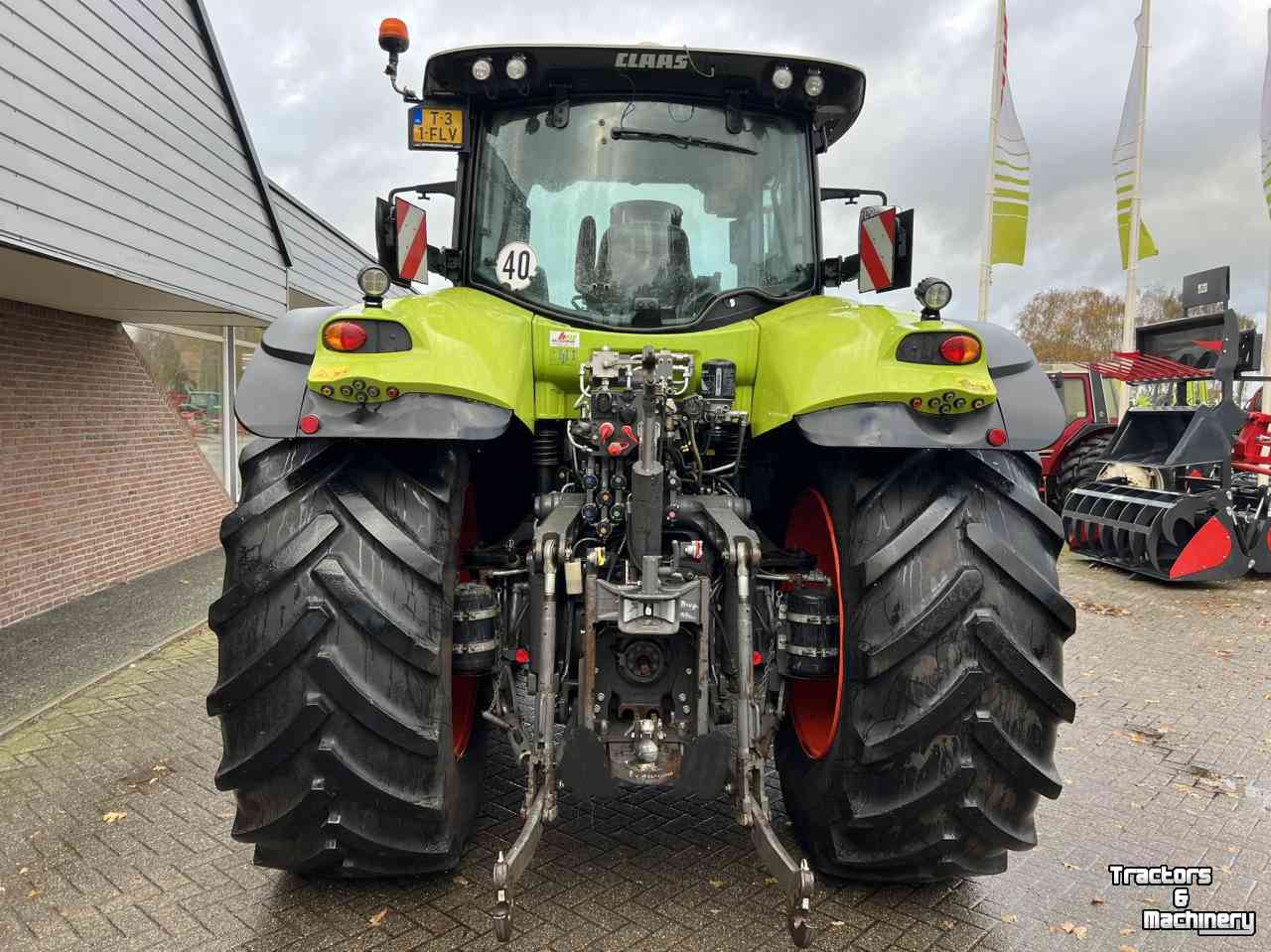 Tractors Claas Axion 810 C-matic