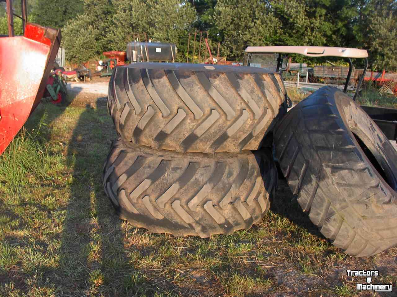 Wheels, Tyres, Rims & Dual spacers Nokian 28 L x 26