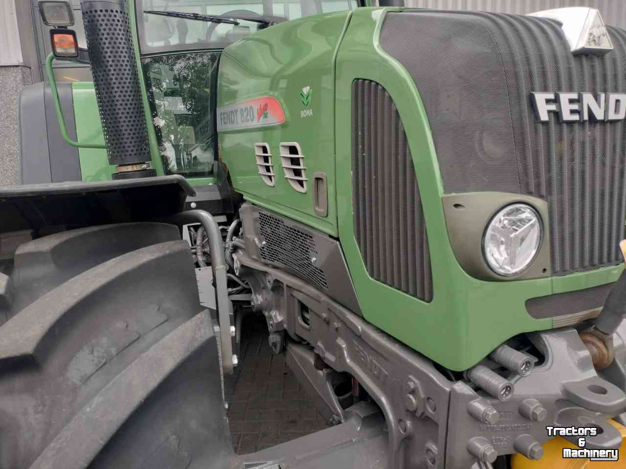 Tractor Fendt 820 Vario TMS