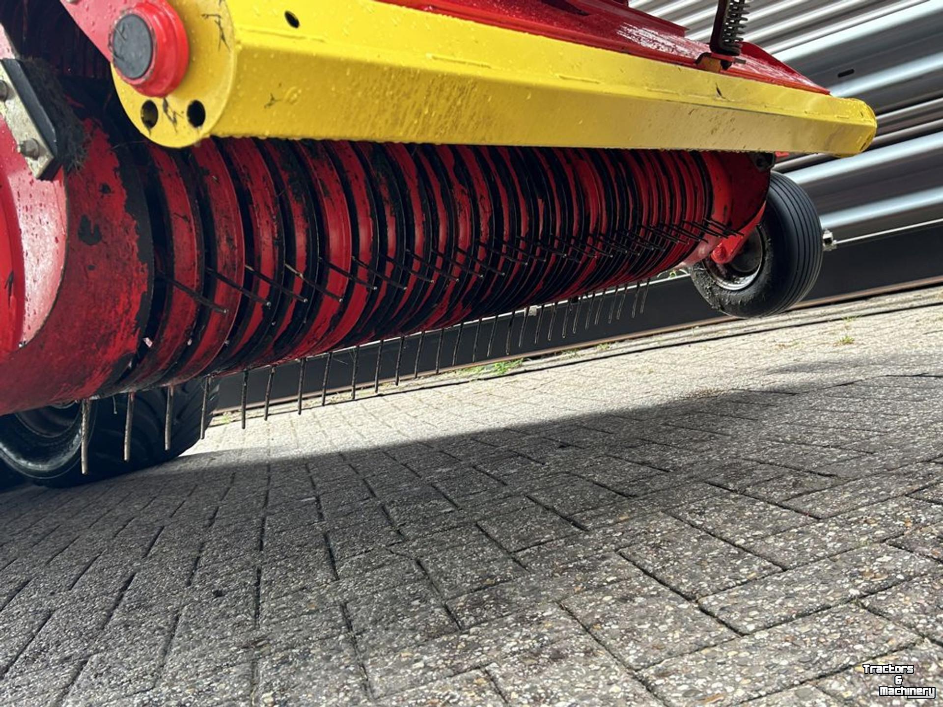 Self-loading wagon Pottinger FARO 4000 D