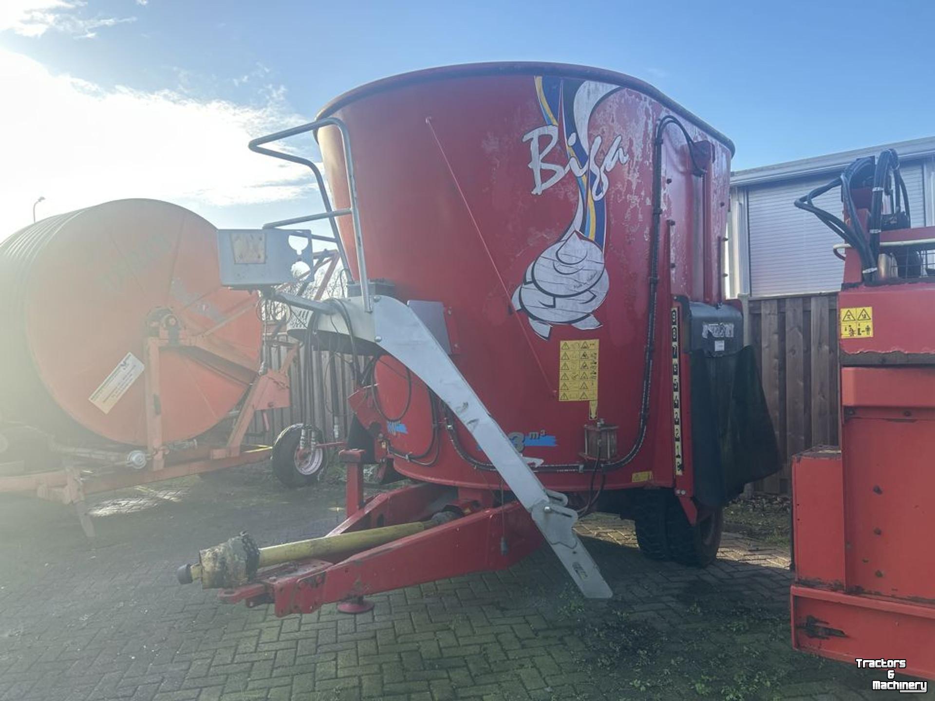 Vertical feed mixer Peecon VME130
