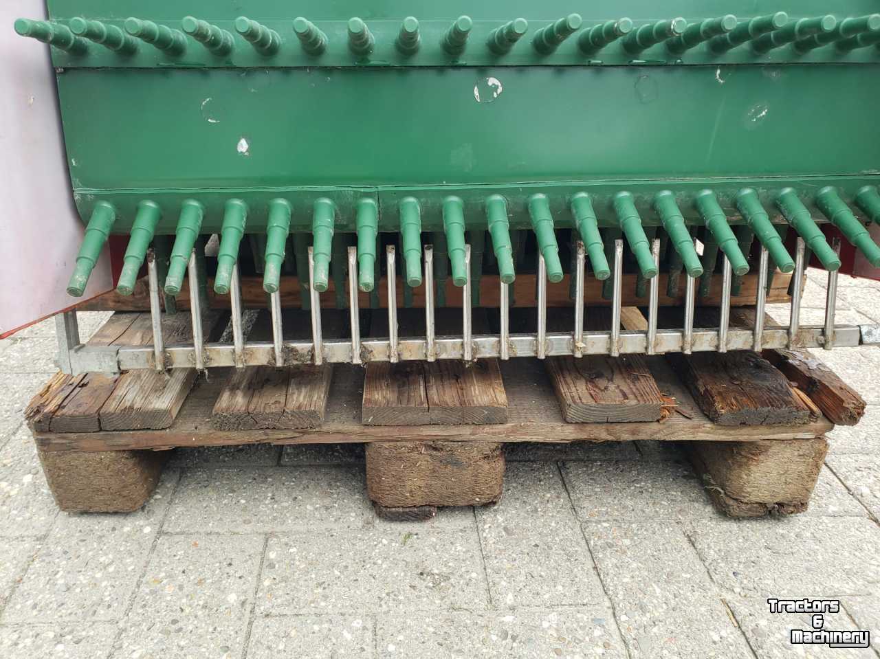 Conveyor  Transportband met vingermeenemers