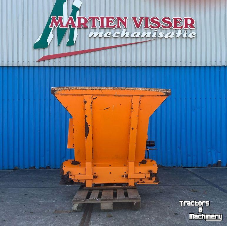 Used Flingk INSTROOIER ZX 750 - Sawdust spreader for boxes for