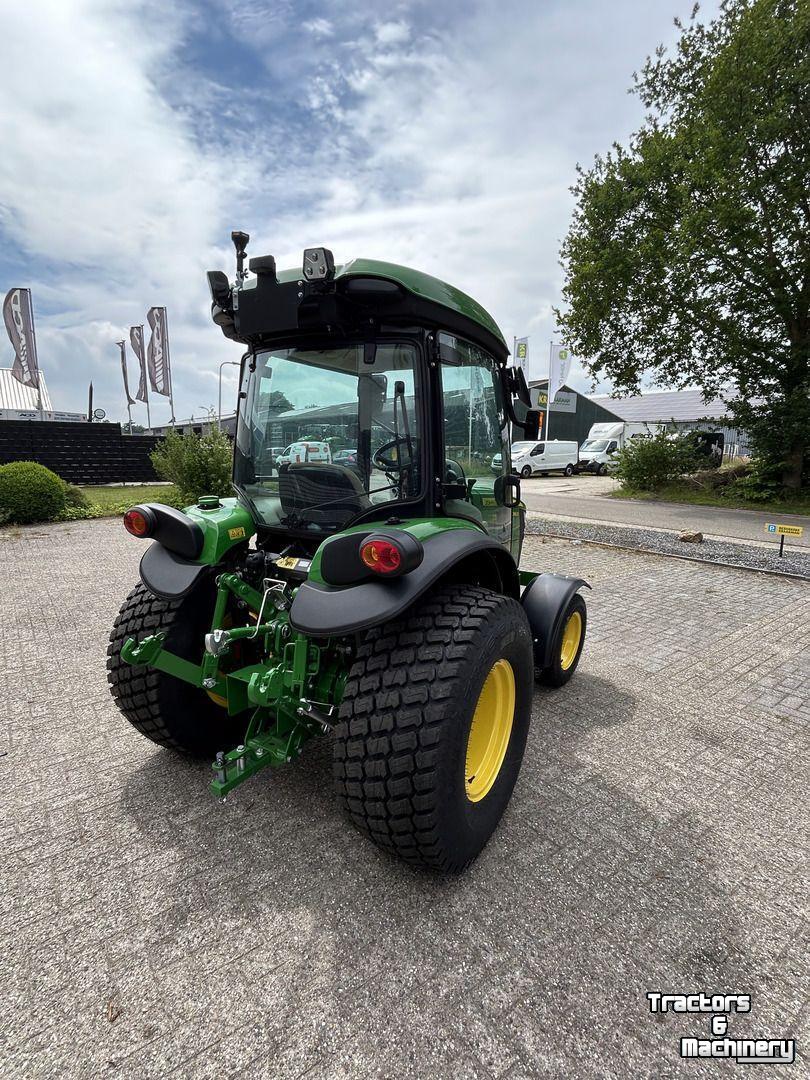 Small-track Tractor John Deere 4066R