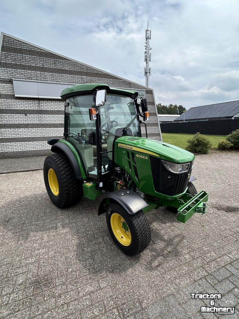 Small-track Tractor John Deere 4066R