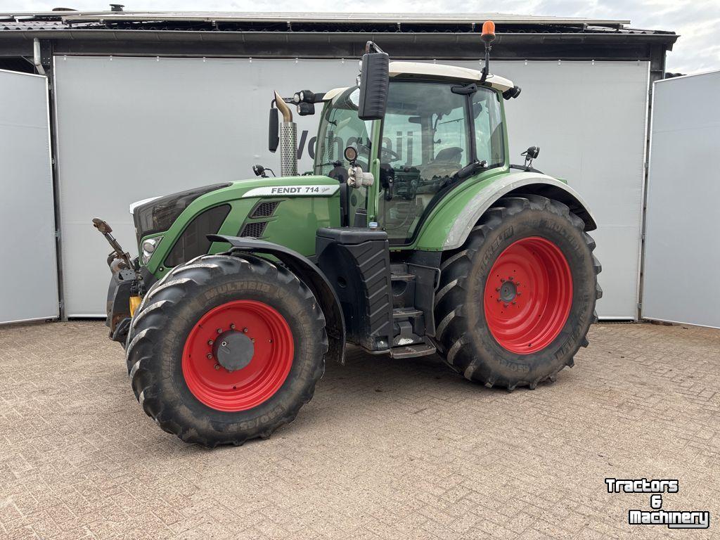Tractor Fendt 714 SCR