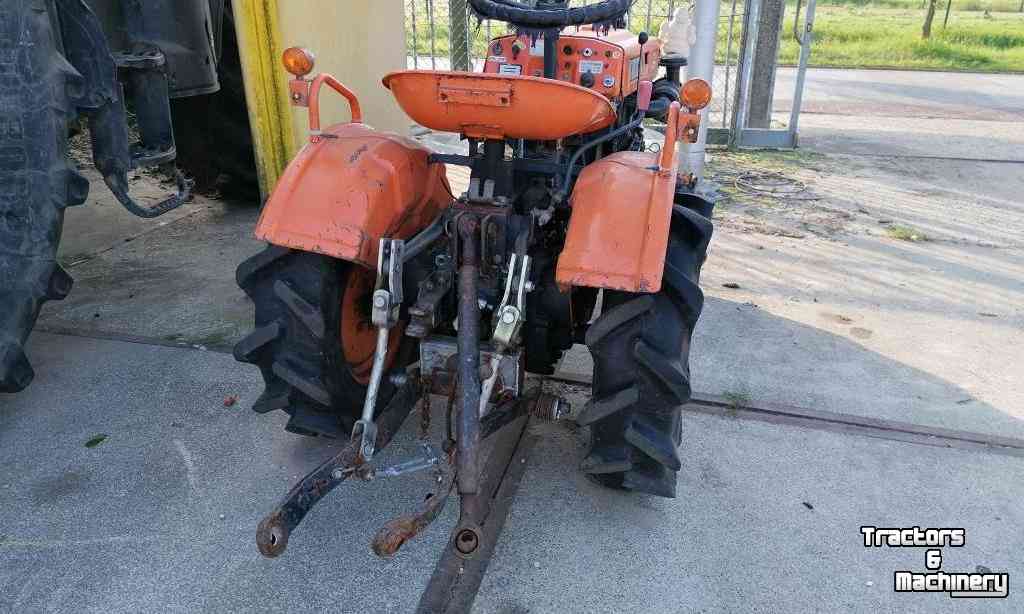 Horticultural Tractors Kubota B5000 4WD Mini-tractor
