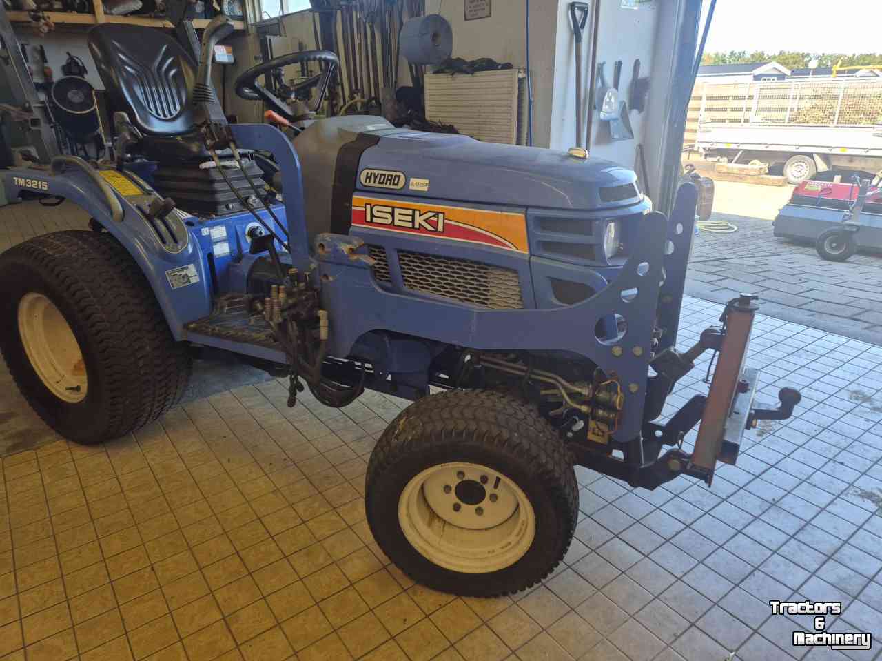 Front-end loader Iseki TM 3215