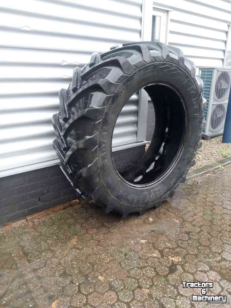 Wheels, Tyres, Rims & Dual spacers  540/65R38 Kleber super 11L