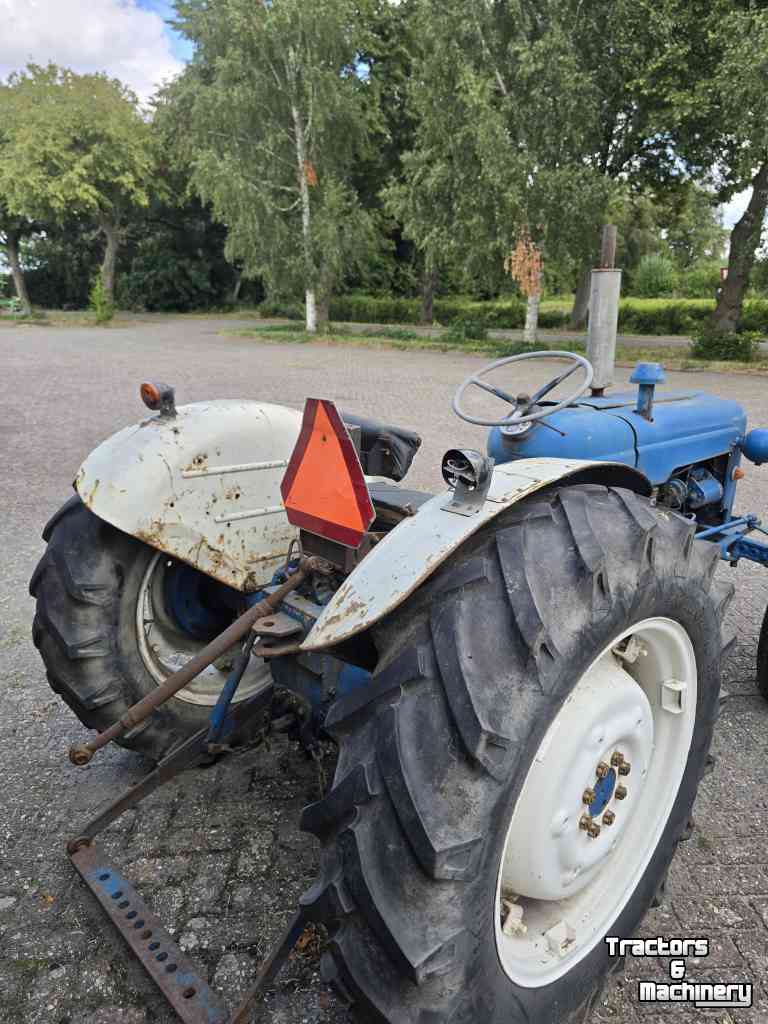 Tractor Fordson Dexta