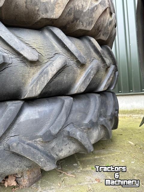 Wheels, Tyres, Rims & Dual spacers Alliance 2x Alliance 13.6R48 banden compleet op velg
