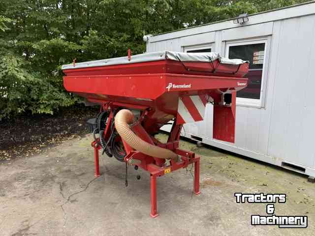 Front hopper seed drill Kverneland DF1