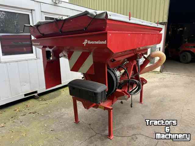 Front hopper seed drill Kverneland DF1