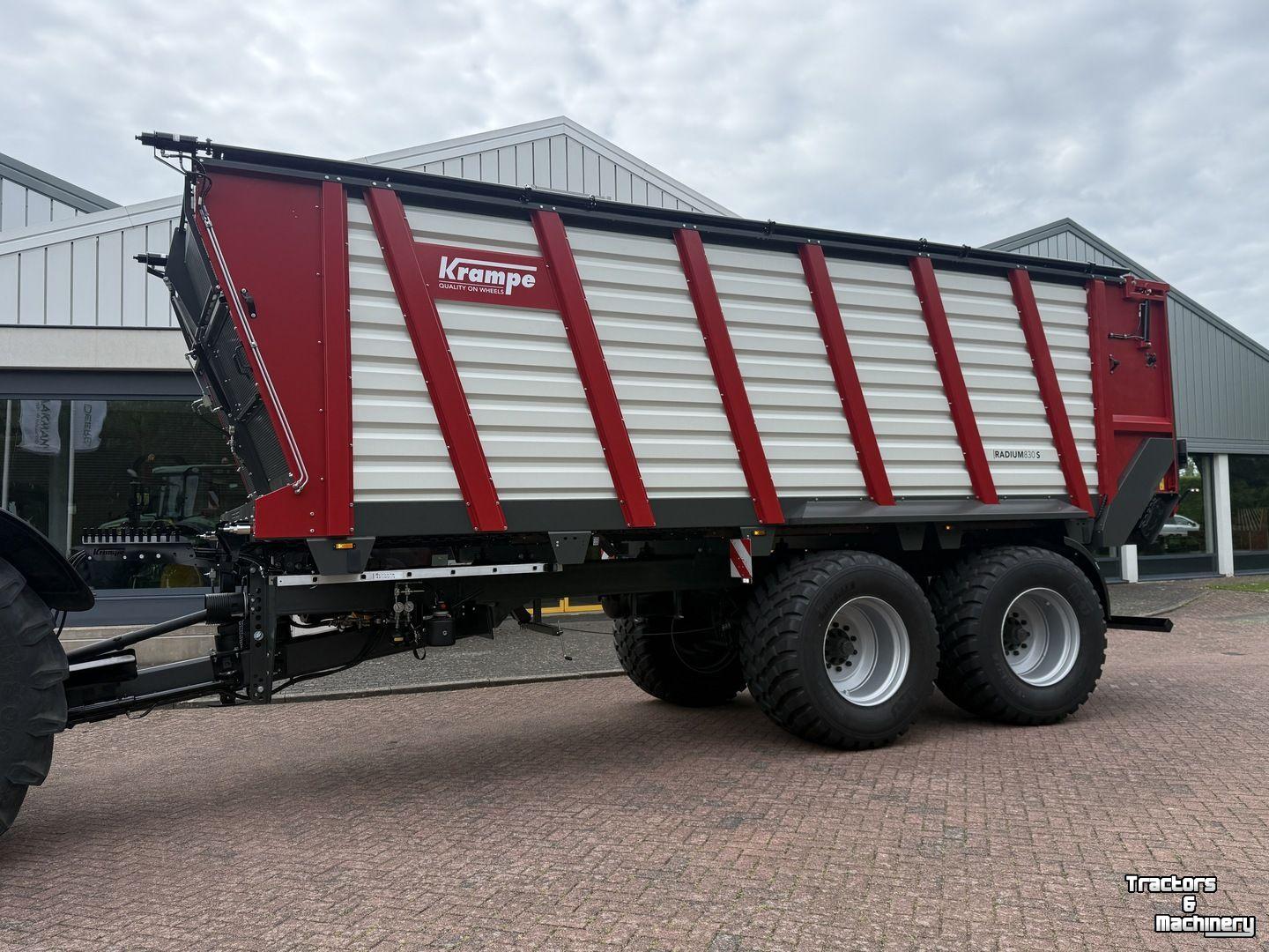 Self-loading wagon Krampe Radium 830 silagewagen