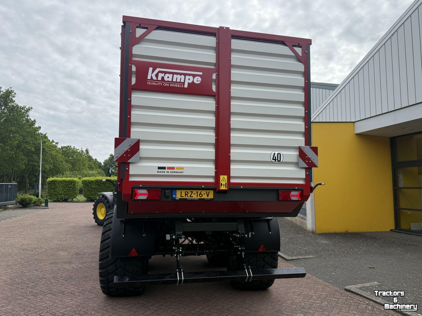 Self-loading wagon Krampe Radium 830 silagewagen