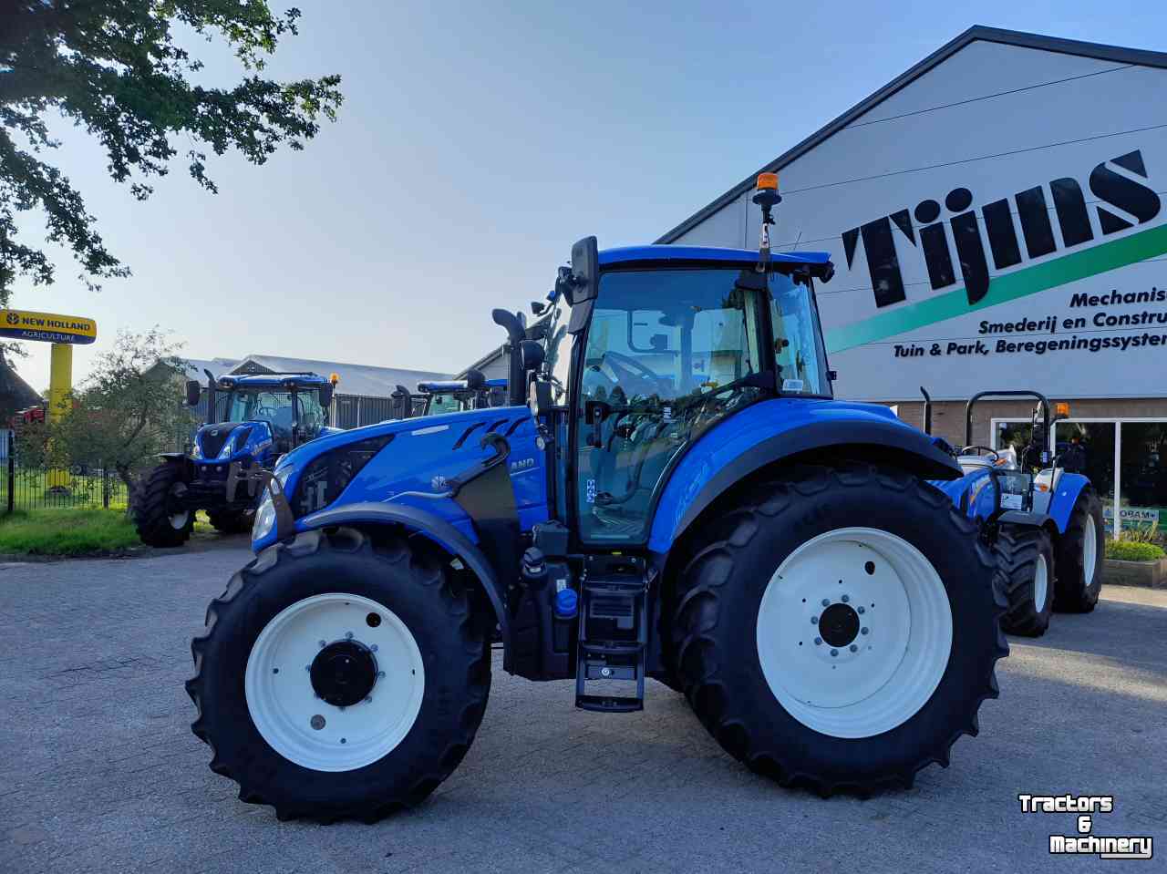 Tractors New Holland T5.120 Electro Command