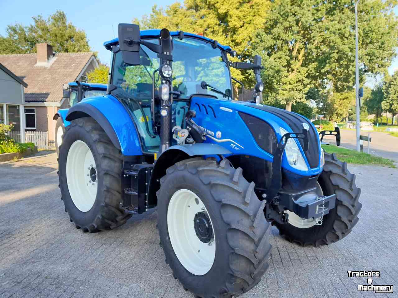 Tractors New Holland T5.120 Electro Command
