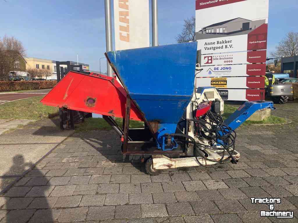 Sawdust spreader for boxes AP AS 2000