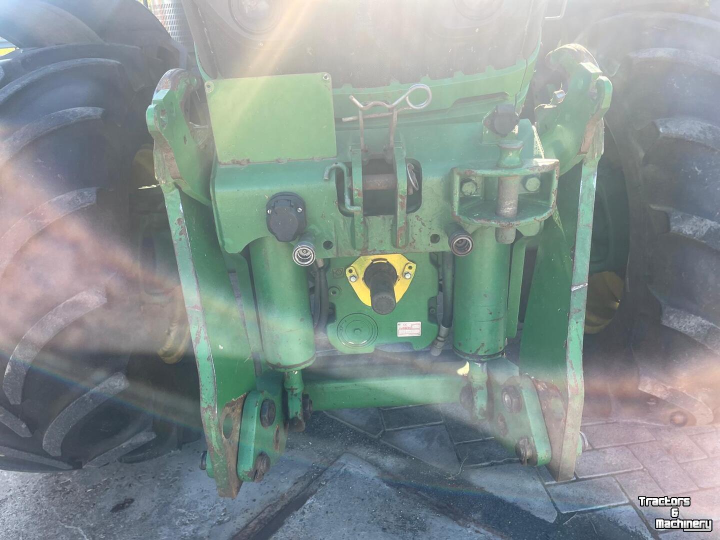 Tractor John Deere 6150R