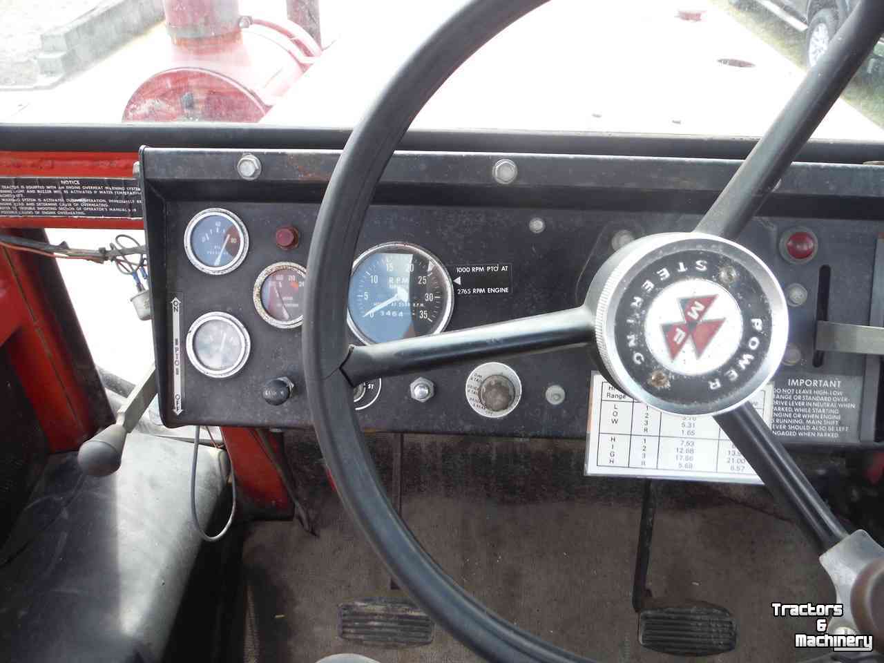 Oldtimers Massey Ferguson 1805