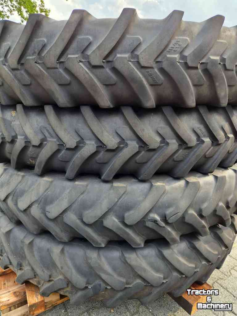 Wheels, Tyres, Rims & Dual spacers Michelin 4 stuks 320/90R54, cultuurwielen veldspuit