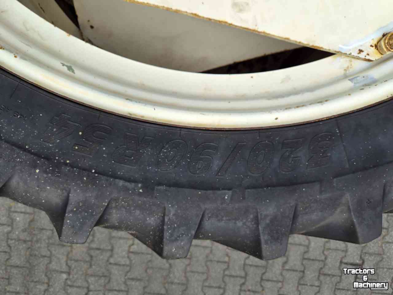 Wheels, Tyres, Rims & Dual spacers Michelin 4 stuks 320/90R54, cultuurwielen veldspuit