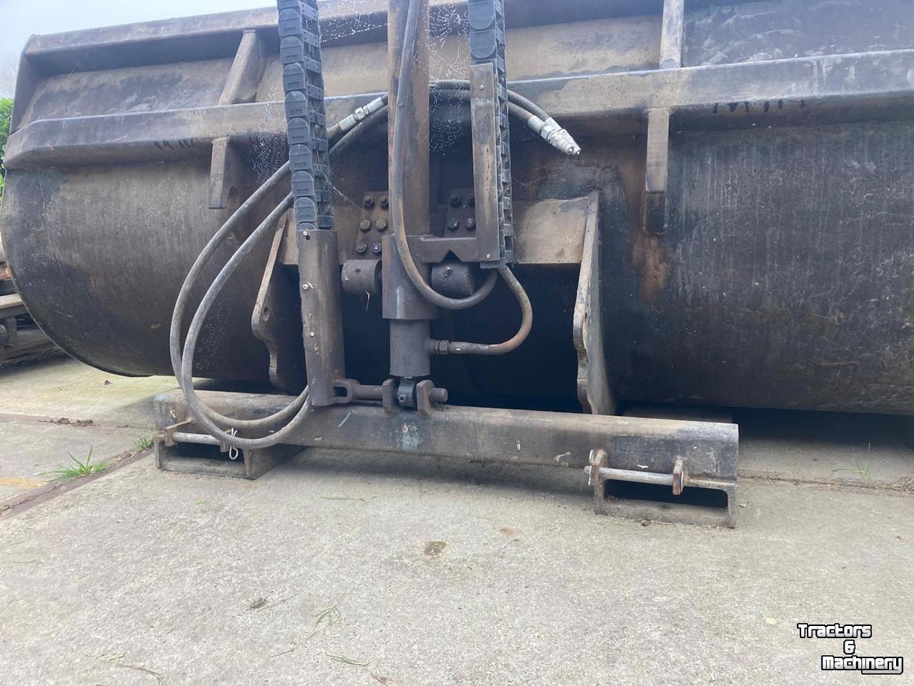 Other grassland-equipment, hay-equipment and accessories  schepbak