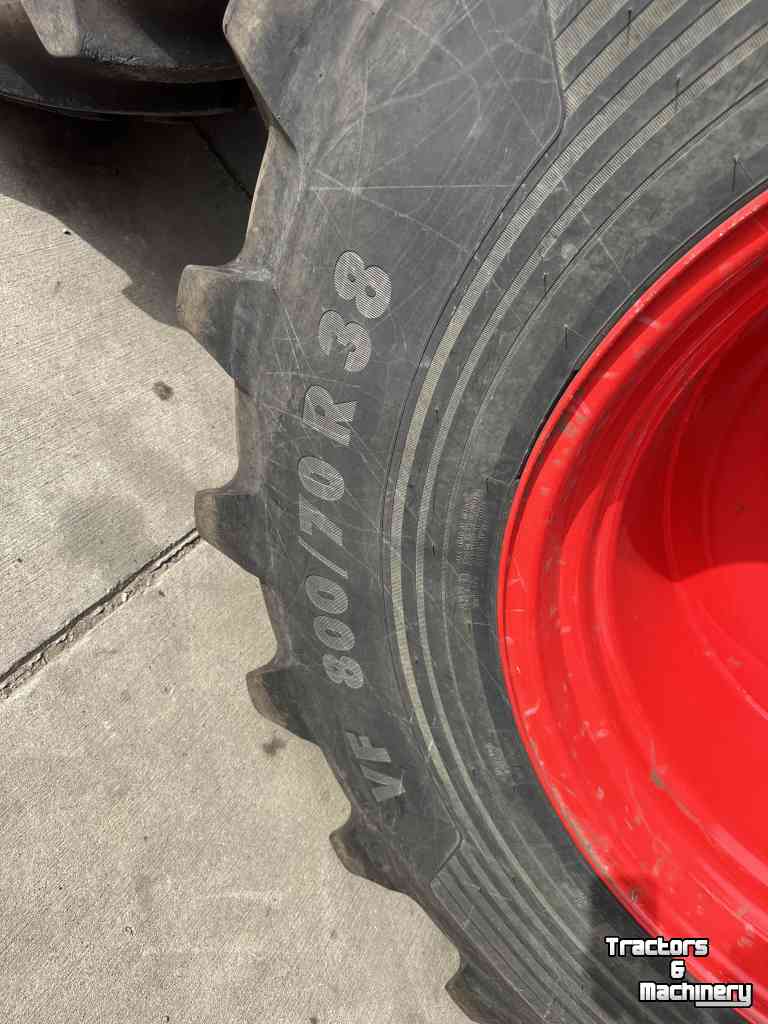 Wheels, Tyres, Rims & Dual spacers Vredestein 800/70R38 & 620/75R30