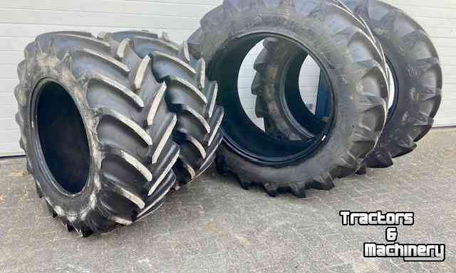 Wheels, Tyres, Rims & Dual spacers Michelin 480/60R28 + 600/60R38 NBieuw