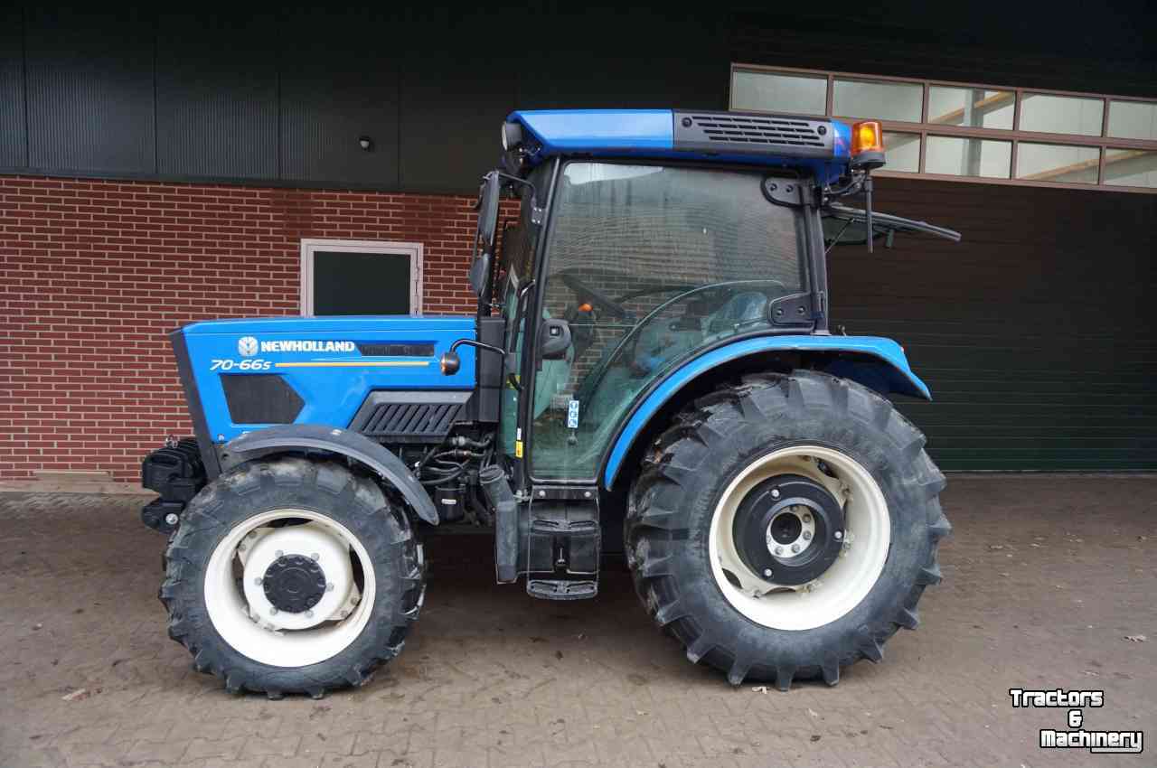 Tractors New Holland 70-66S