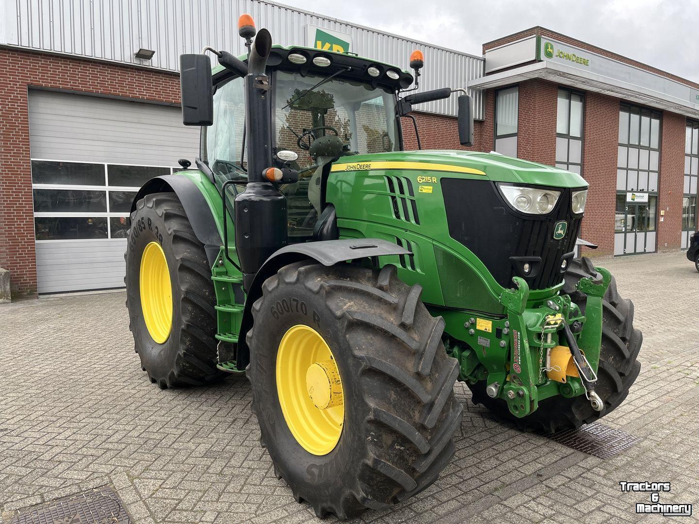 Tractor John Deere 6215R