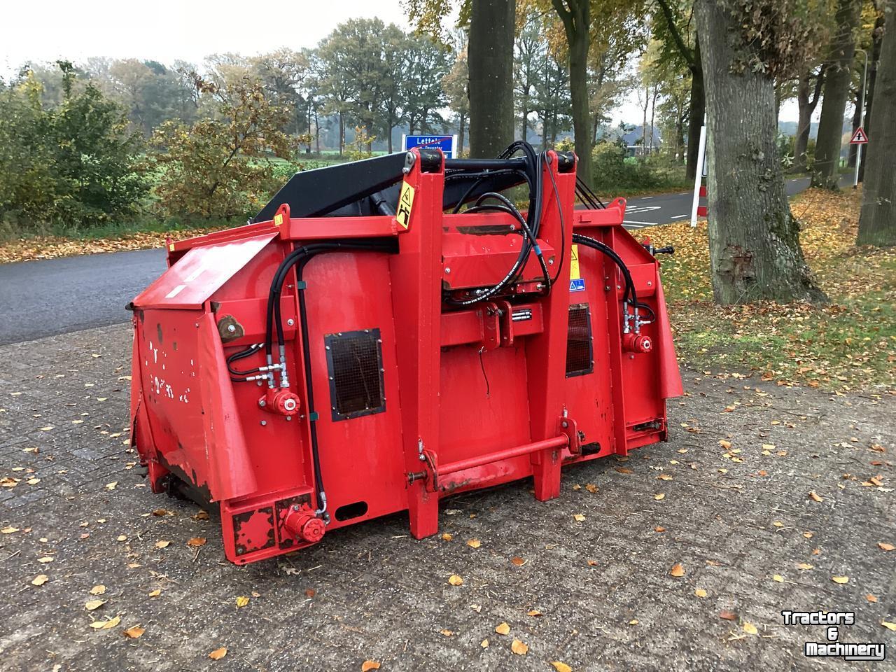 Ration feeder Trioliet Voerdoseerbak met kam