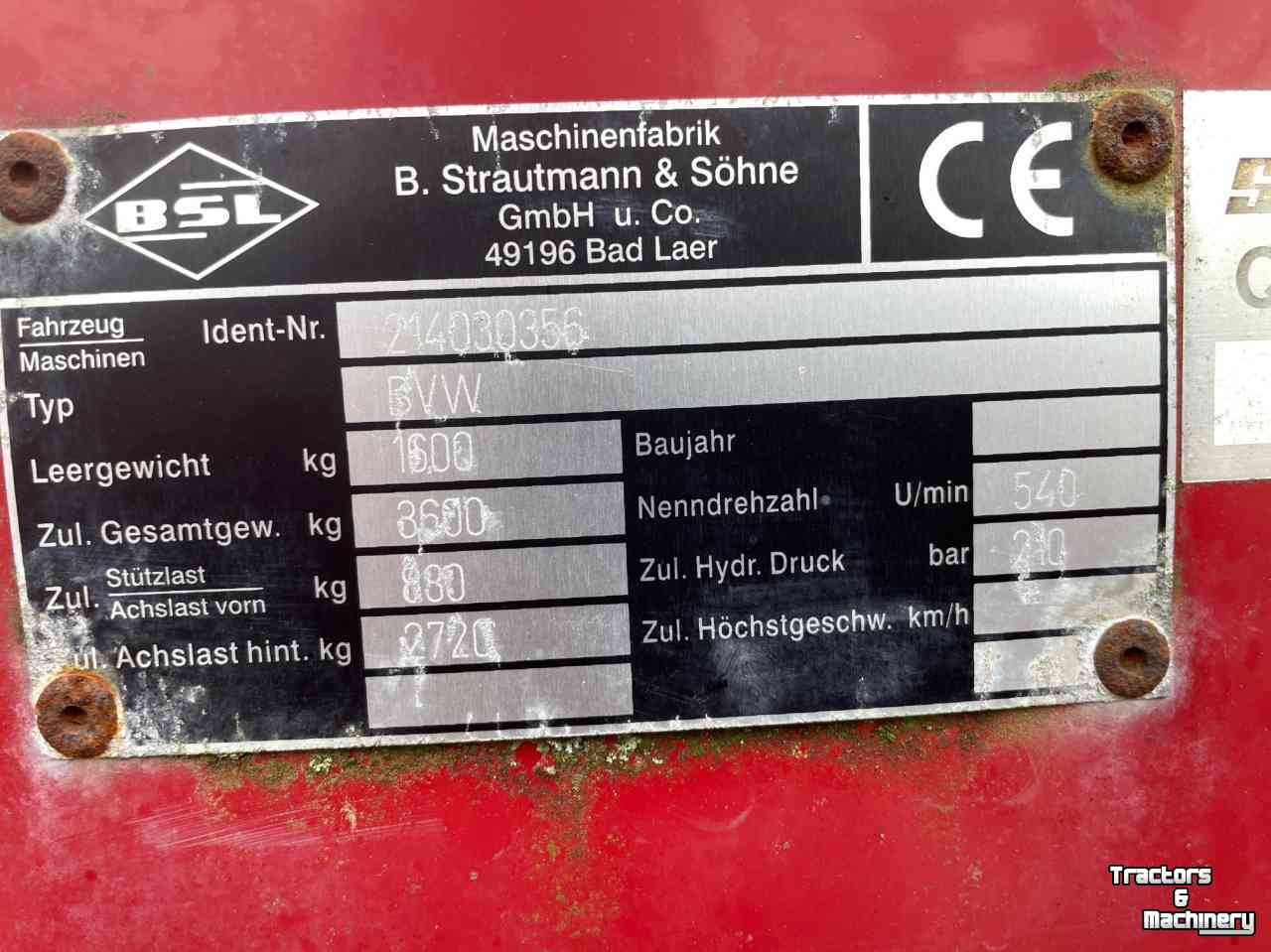 Silage-block distribution wagon Strautmann bvw