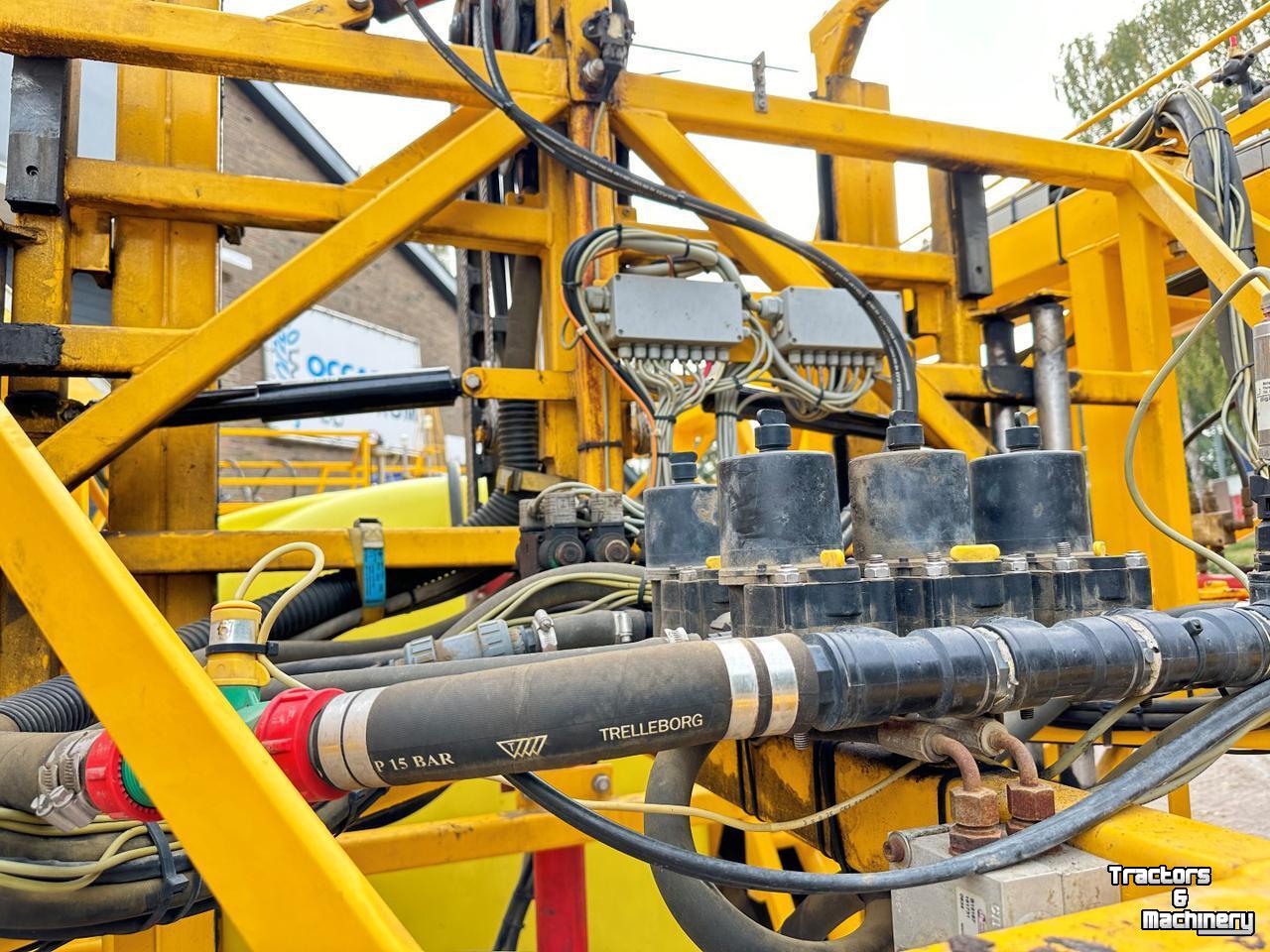 Fieldsprayer pull-type Dubex Mentor 40 mtr
