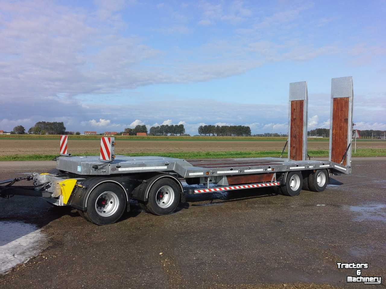 Low loader / Semi trailer  Grizzly 4 assige dieplader