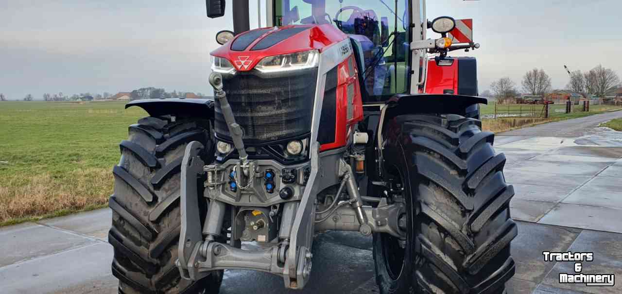 Tractors Massey Ferguson 8S.305 Dyna-VT Limited Edition