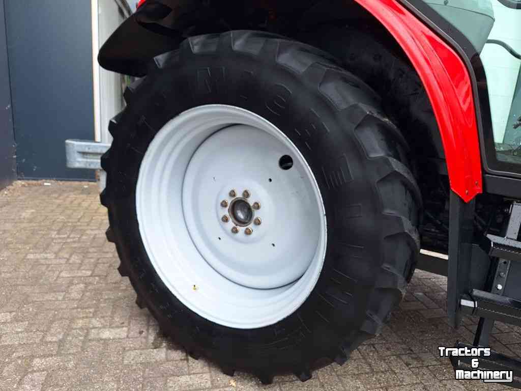 Tractor Massey Ferguson 5455 DYNA-4